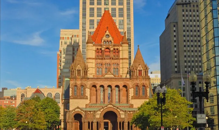 Boston's Architecture, History + Photo Walking Tour (SMALL Group)