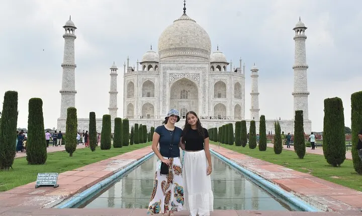 Taj Mahal & Agra Fort Skip-the-Line Tour from Delhi or Agra