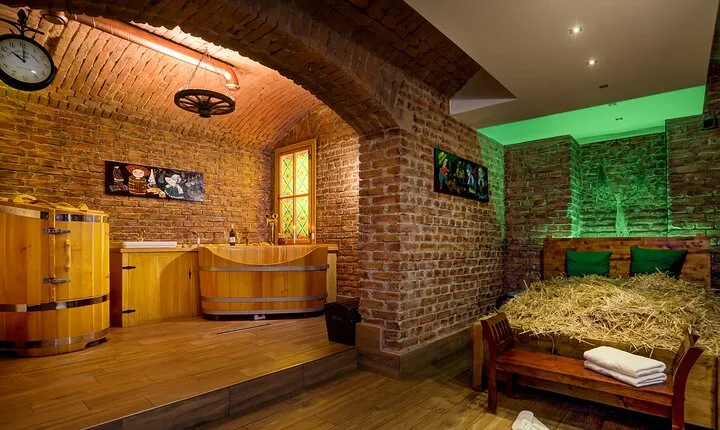 Wine Bath Spa for 2 people/ 1 tub - 1 hour Activity in Prague