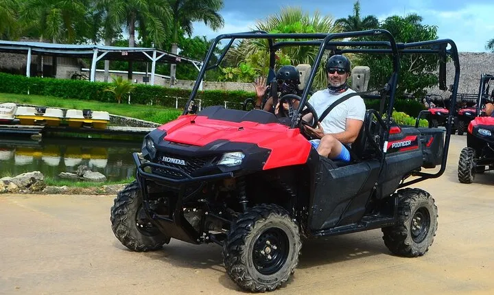 Honda Mastering the Aquatic Cave and Macao