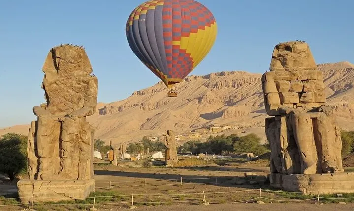 Exploring Luxor's East and West Bank: Treasures Await 