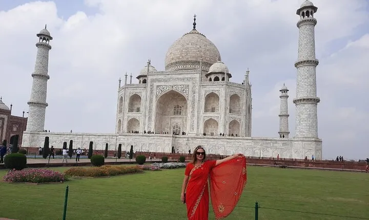 6-Days Golden triangle tour with Mathura visit and Tiger Safari