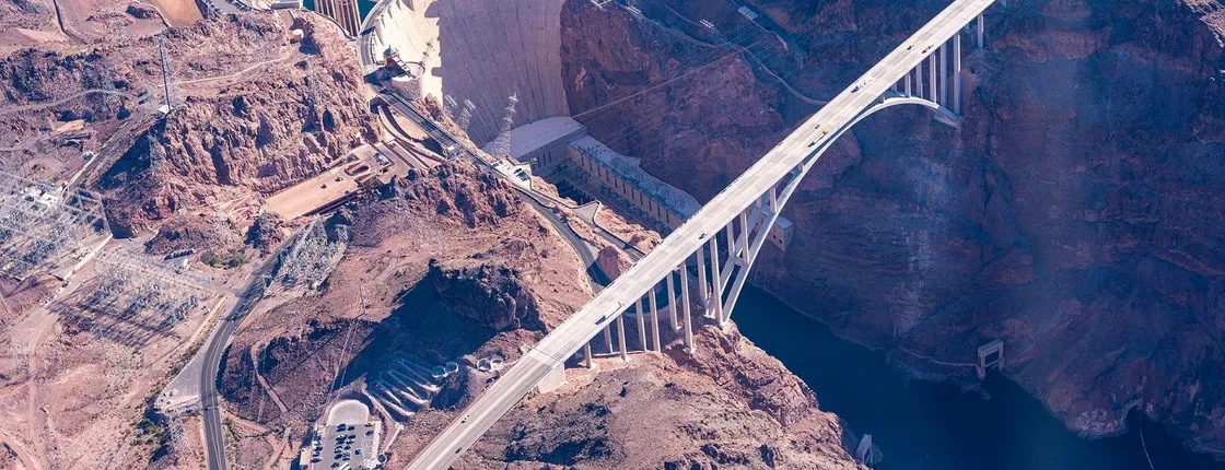Hoover Dam and Las Vegas Strip Flight by Helicopter with Transfers