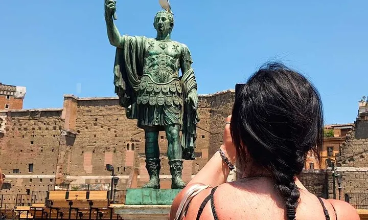 Imperial Forums Special Pass Palatine Hill and Emperors' Palace Private Tour