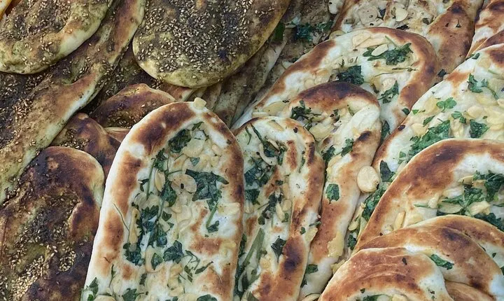Tel Aviv: Immersive Food Tasting Tour of HaTikva Market