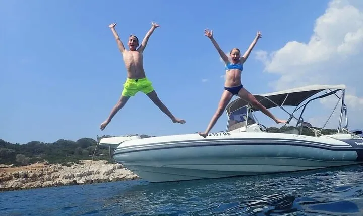 Private Full-Day Tour of Elaphiti Islands by Speedboat