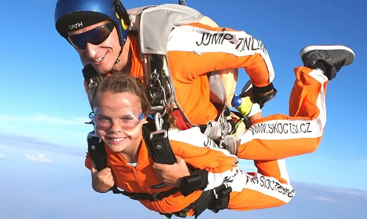 Experience Best Prague Tandem Skydiving