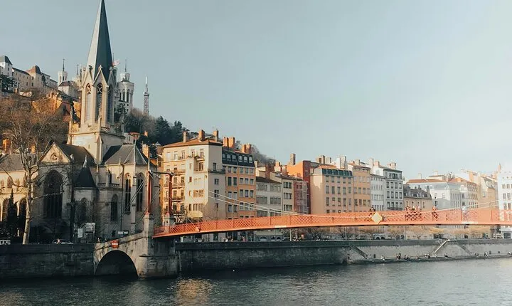 2 hour Private Guided Walking Tour of Lyon
