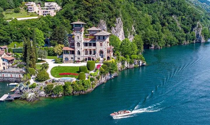Private Full Day Trip to Lake Como from Milan
