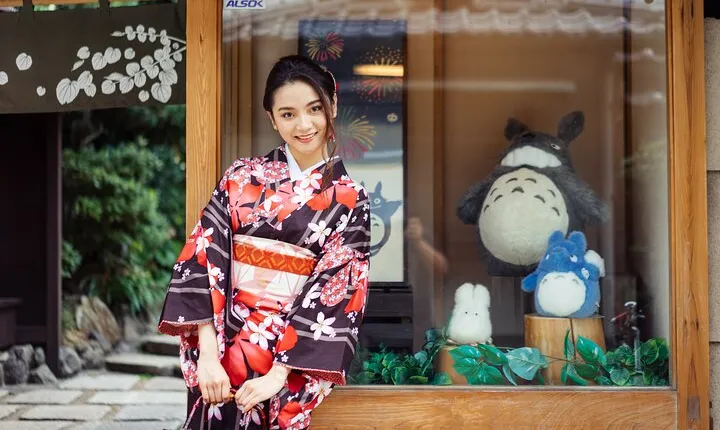 OKIMONO Kimono Rental in Gion with Complete Hairstyle