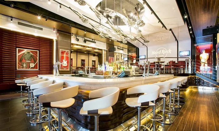 Hard Rock Cafe Barcelona with Set Lunch or Dinner