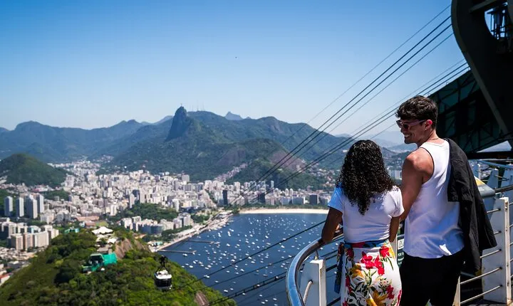 Full Day: Christ Redeemer, Sugarloaf, City Tour & Barbecue Lunch