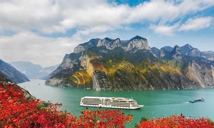 12-Day Private tour to Chengdu, Chongqing,Yangtze River, Zhangjiajie & Shanghai