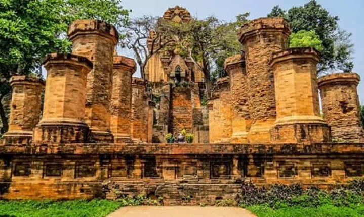 Exploring Nha Trang City Half Day Tour
