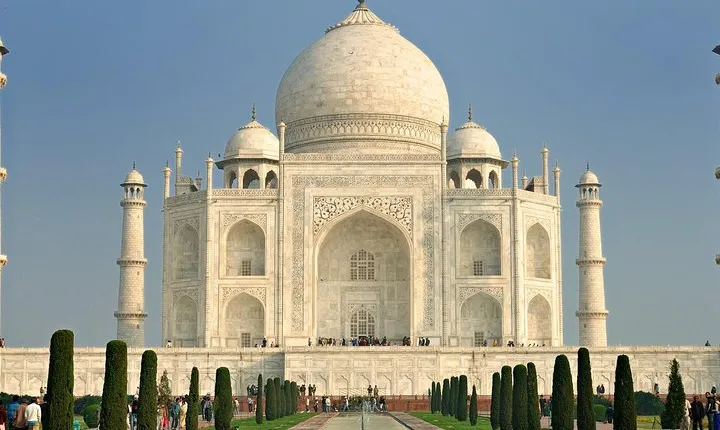 11 Days Golden Triangle Tour with Khajuraho & Varanasi