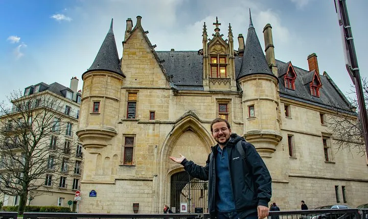 Paris Le Marais Walking Tour: An Incredible History - Small Group