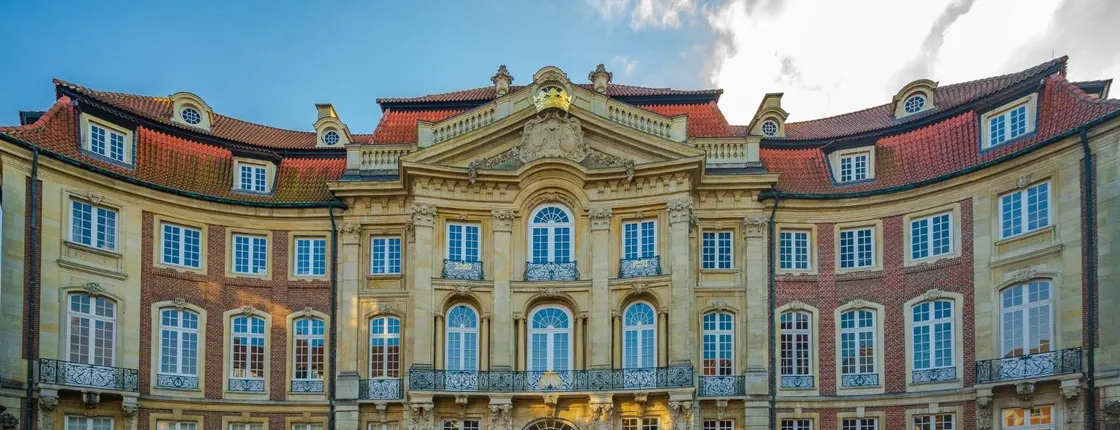 1-hour small group tour of Münster with a local