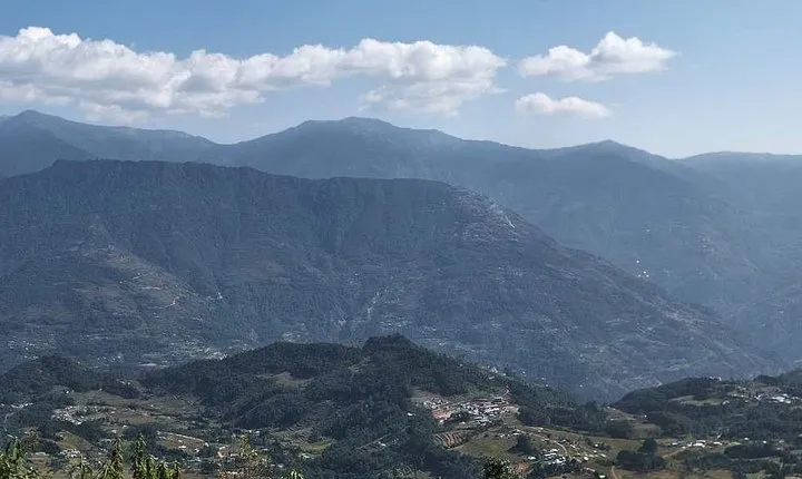Get Up Close to Everest on a 5-Day Everest Jiri Pikey Peak Trek