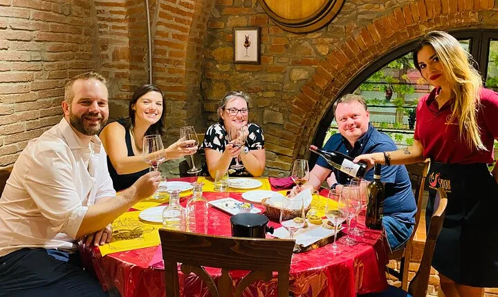 Florence for Wine Lovers: Guided Tasting and Culinary Pairing