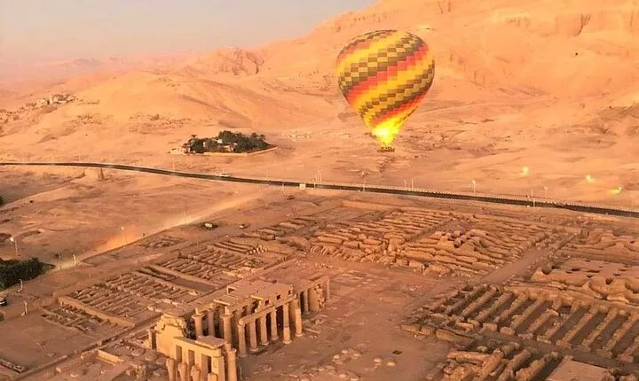 Over Night tour to Luxor Valley of the Kings & Hot Air Balloon - Hurghada