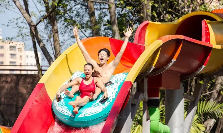 Sunway Lagoon Theme Park Ticket and 1 WAY Transfer (SIC – shared transfer)