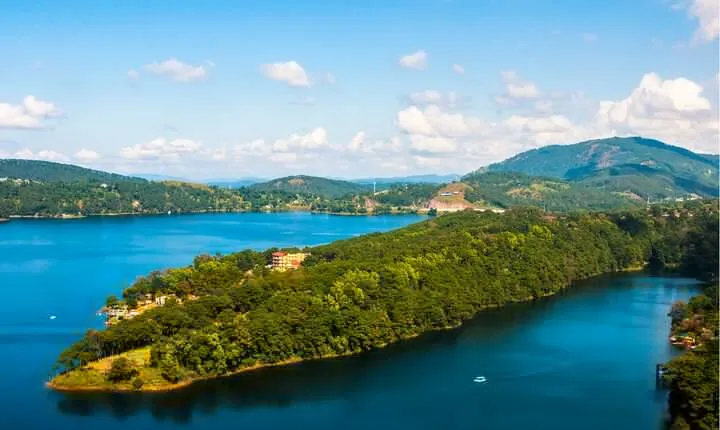 Best of Shillong (Guided Halfday Sightseeing Tour by Car)