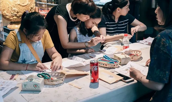 Chengdu-Create your OWN Cultural souvenir-With TEA and Snacks