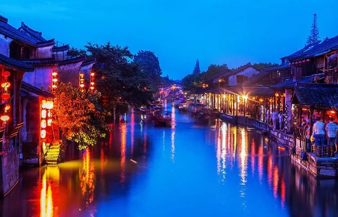 Xitang Water Village Sunset Tour with Riverside Dining Experience from Shanghai