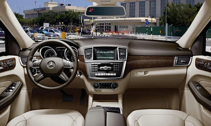Private Transfer from Benahavís to Malaga (AGP) Airport