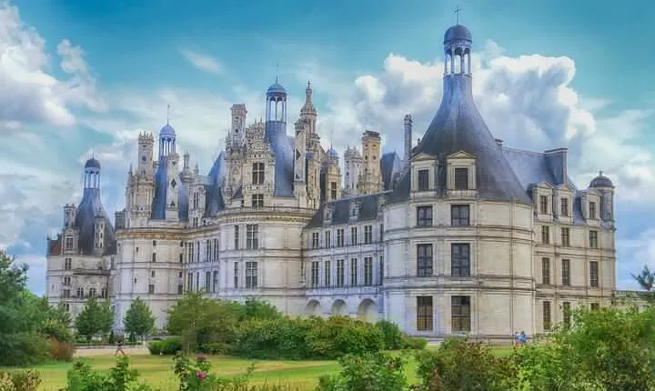 Full-Day Private Tour to Châteaux of the Loire without Guide