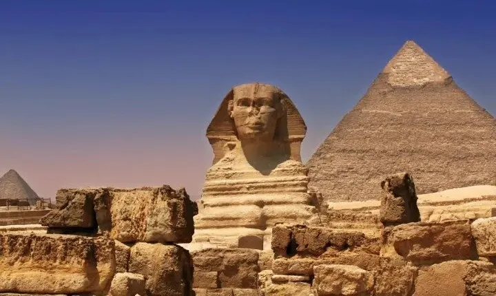 Tour To Pyramids of Giza,Egyptian Museum & Bazaar From Alexandria