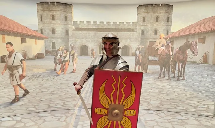 Budapest Hidden Gems: Roman Aquincum Private Tour