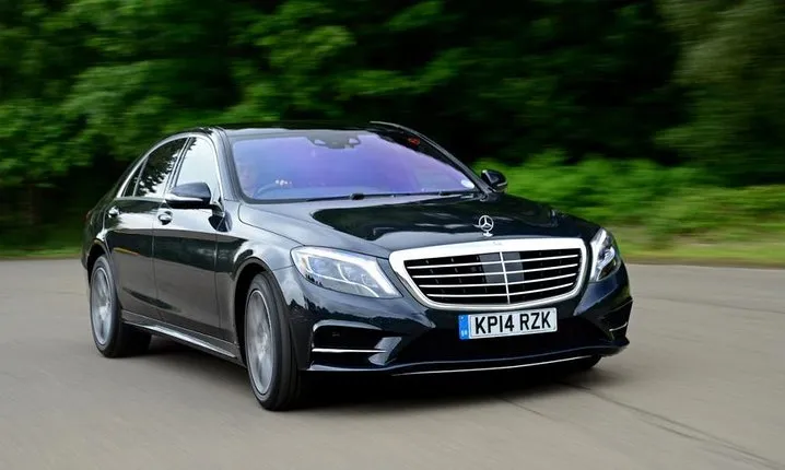 VIP private luxury tour guide shopping trip to Bicester Village