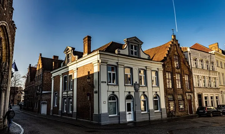 Love, Architecture & Art of Bruges