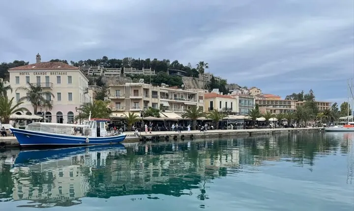 Private Luxury Van Tour of Athens, Mycenae, and Nafplio