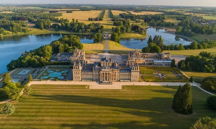 Blenheim Palace Day Trip with Admission