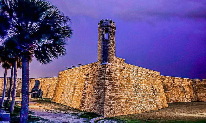 Castillo after Dark 1 Hour Guided Exterior Tour