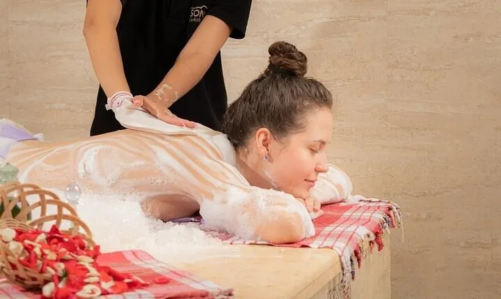 Hurghada Hammam Delight: Sauna, Steam, and Jacuzzi Escape