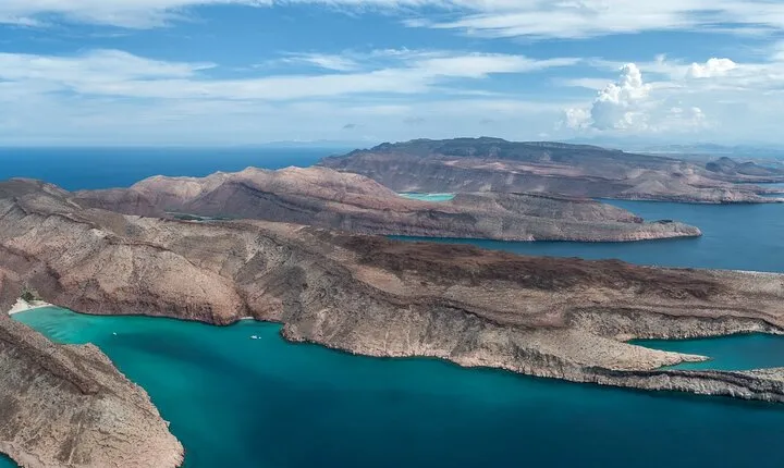 Sea Lions & Mega-Paddleboard Tour in Espiritu Santo