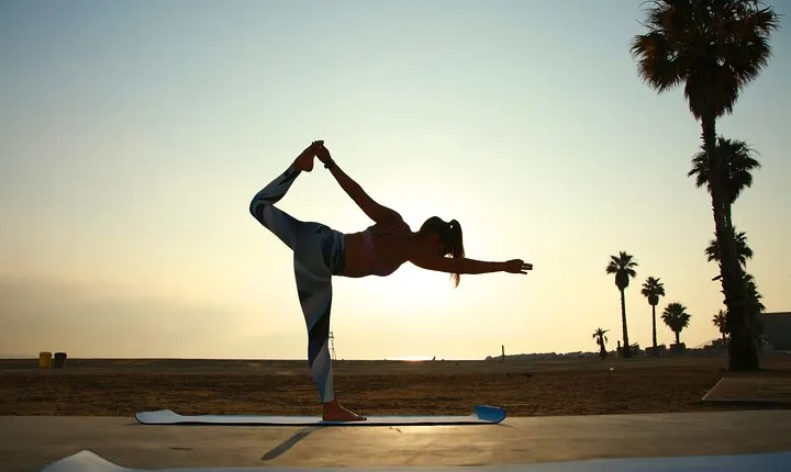 Yoga and Sailing Experience in Barcelona