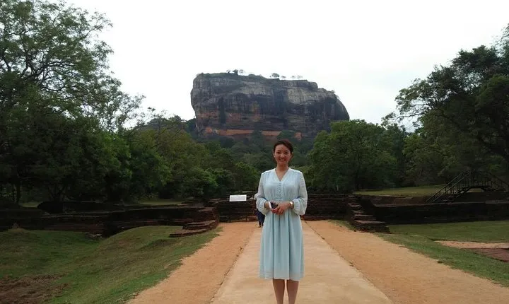 Private Dambulla Sigiriya Tour from Kandy with Lunch