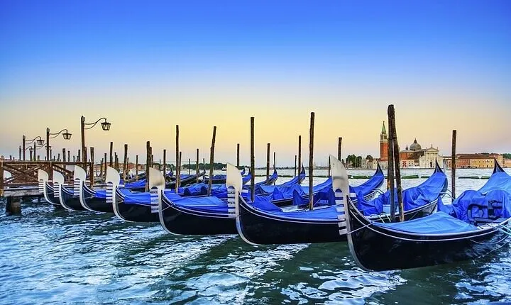Private Tour from Florence: Venice Full Day Tour by Train