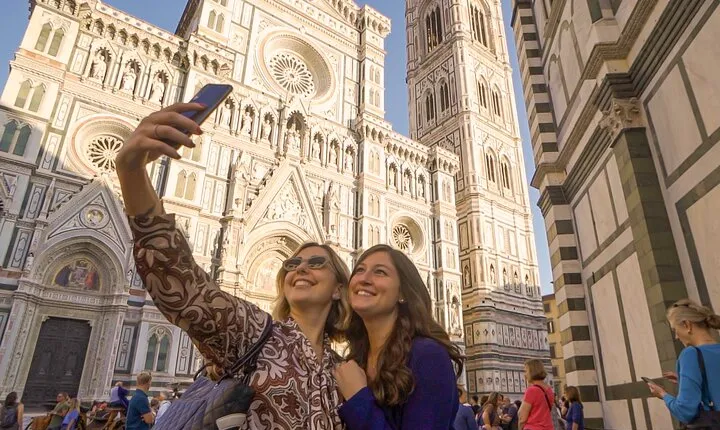 Private All-inclusive Florence Wonders Walking Tour with Accademia Gallery