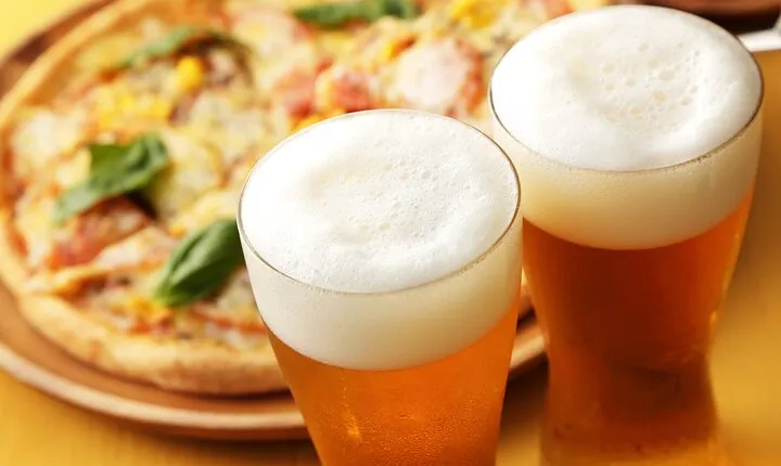 London Pizza & Drinks Bus Experience