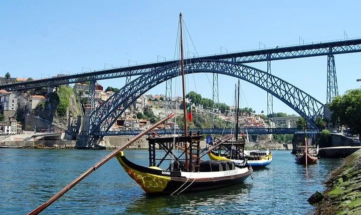 Private Porto City Tour with Sailing and Wine Tastings