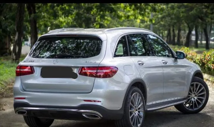 VIP Transfer by Mercedes Benz : Airport to Kuala Lumpur Hotel