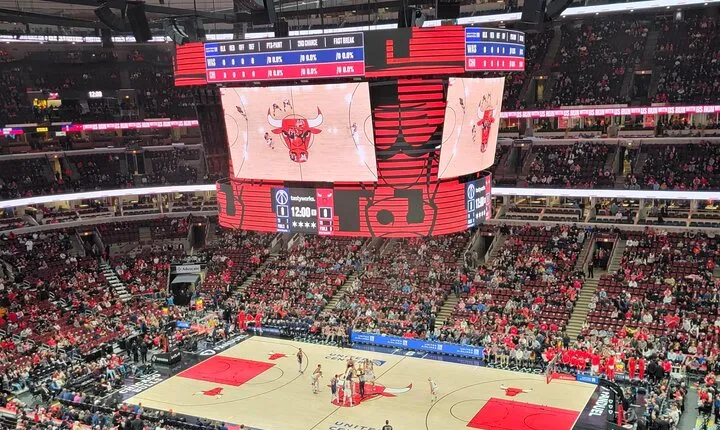 Chicago Bulls Basketball Game Ticket at United Center