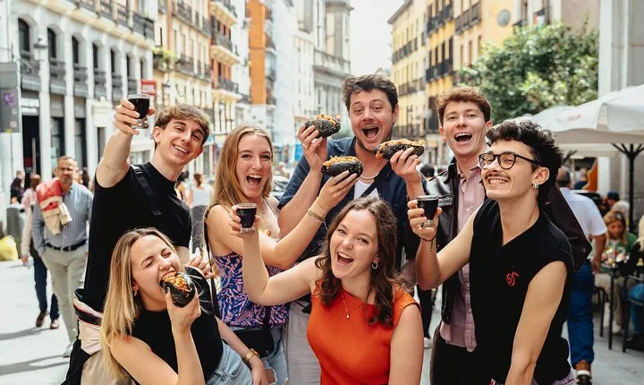 Madrid: Guided Food Tour with Tapas Tastings & Wine