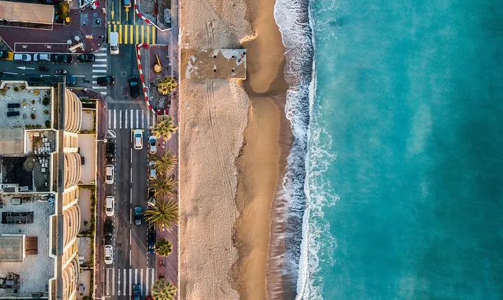 Explore Cannes in 60 minutes with a Local