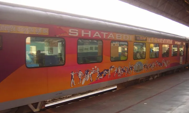 Day Tour from Khajuraho to New Delhi via Agra